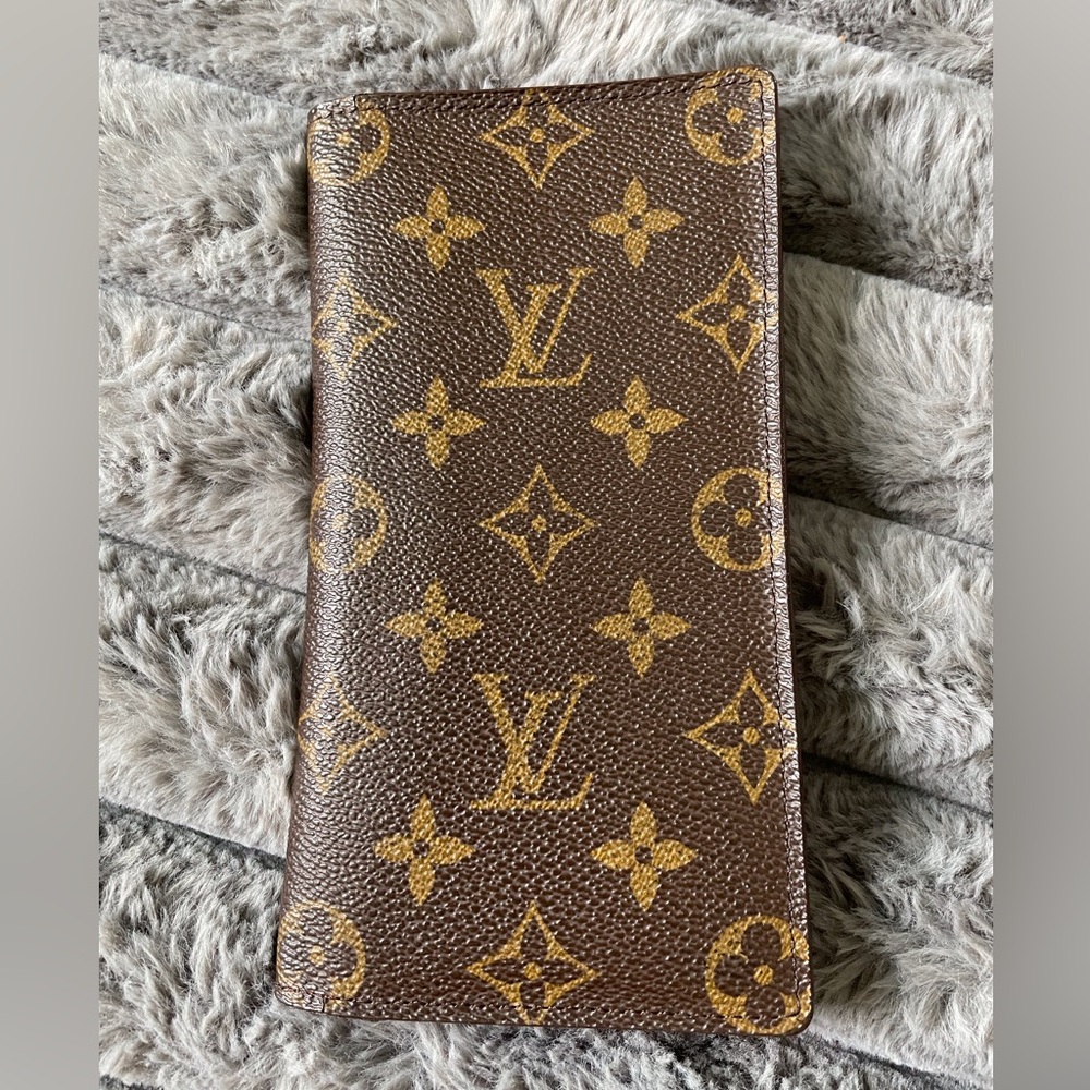 1998 Authentic Louis Vuitton Checkbook Passport Long Vertical Wallet
